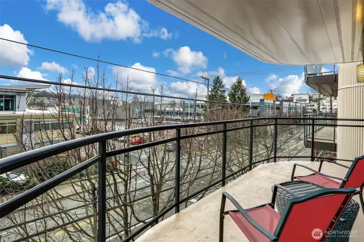 West facing balcony. BBQ. Fireworks. Covered.