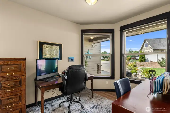 Office/option room