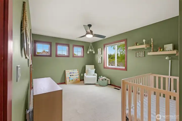 spacious bdrm spacious bdrm
