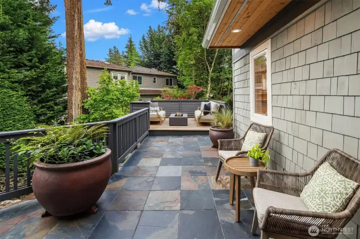 Gather round a warm and cozy space for outdoor entertainment Gather round a warm and cozy space for outdoor entertainment