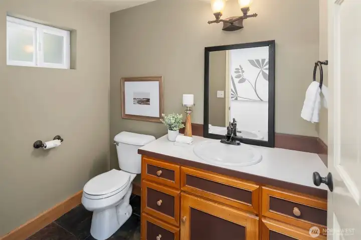 1/2 Bath in the flex space which could be converted into a separate living space 1/2 Bath in the flex space which could be converted into a separate living space
