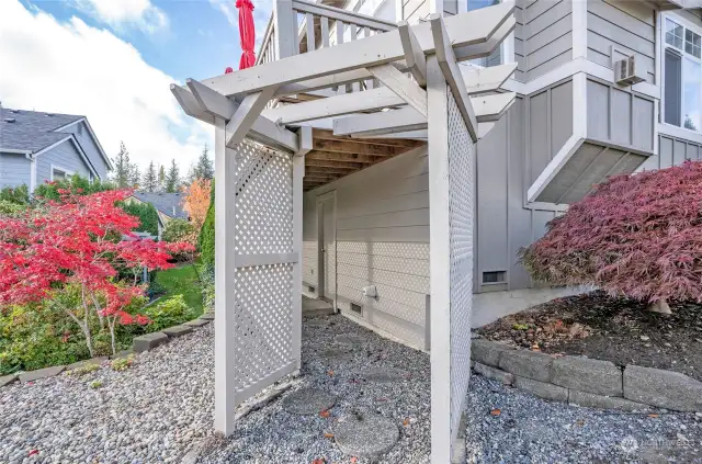 Covered walkway to stand up crawl space and extra storage