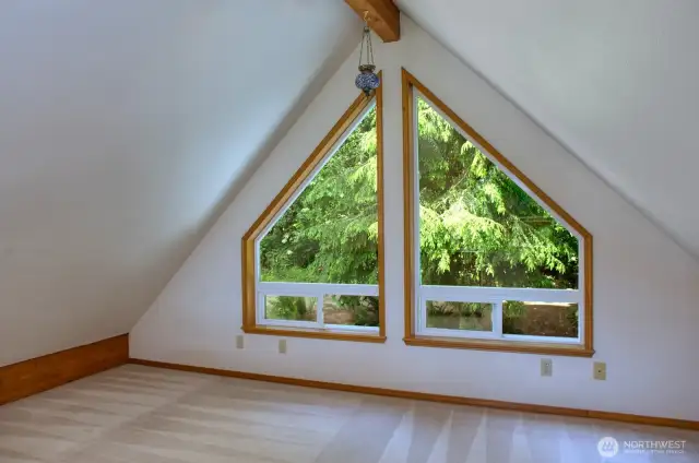 Loft office or flex space.