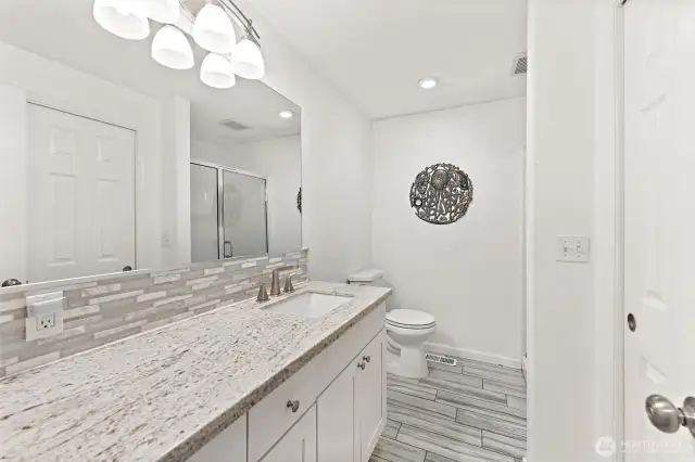 2nd primary full bath