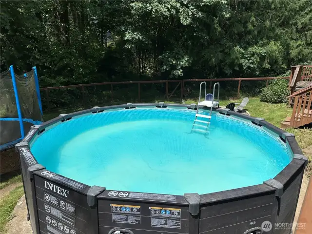 Swimming pool lovingly maintained