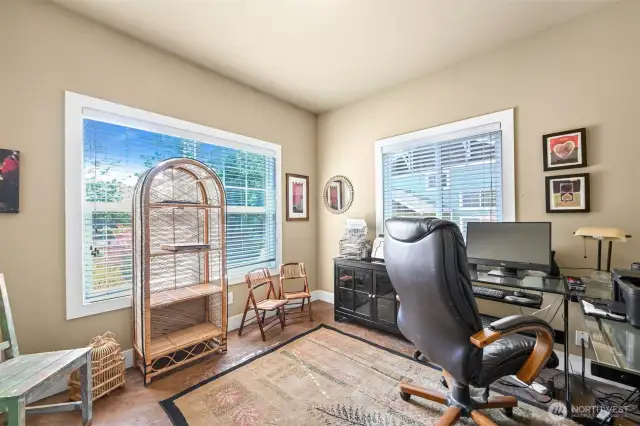 Second bedroom/office