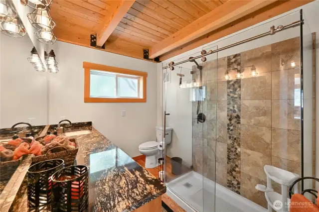 The guest house bathroom