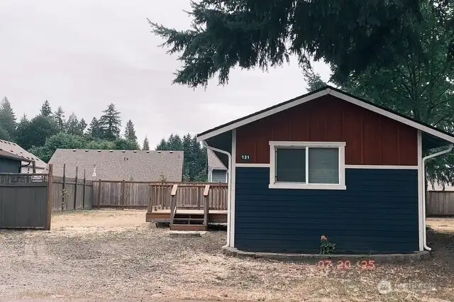 Additional view of the home.