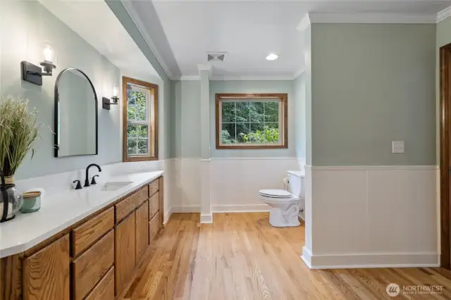 Spacious primary bath