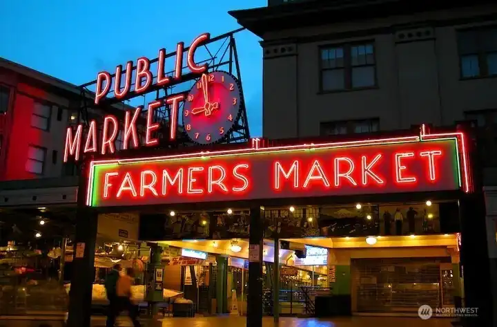 Enjoy colorful Pike Place Market!