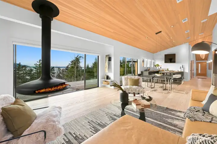 Livening room and kitchen