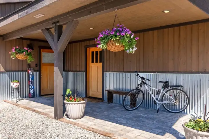 With direct access to the garage, you never have to worry about rain or snow!