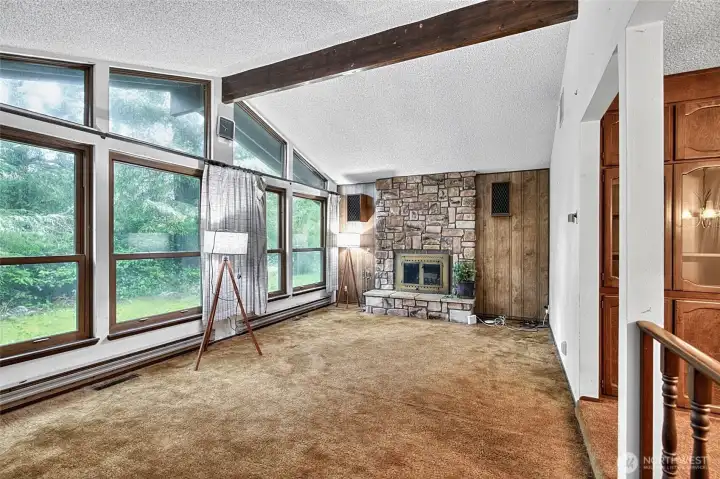 Vaulted ceilings & a wall of windows