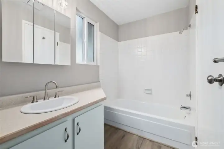 There is private entry to the sink/tub from the bedroom.