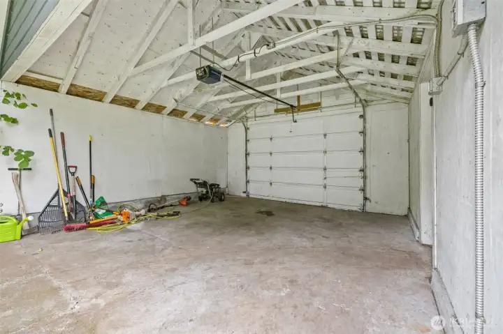 Garage with alley access. Garage with alley access.