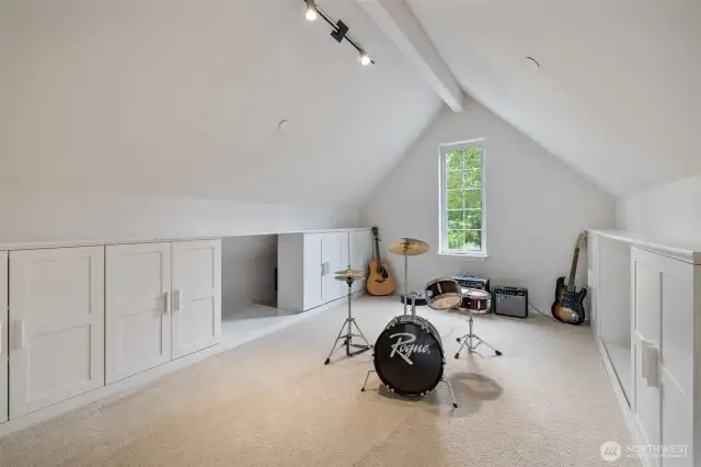 Bonus Room