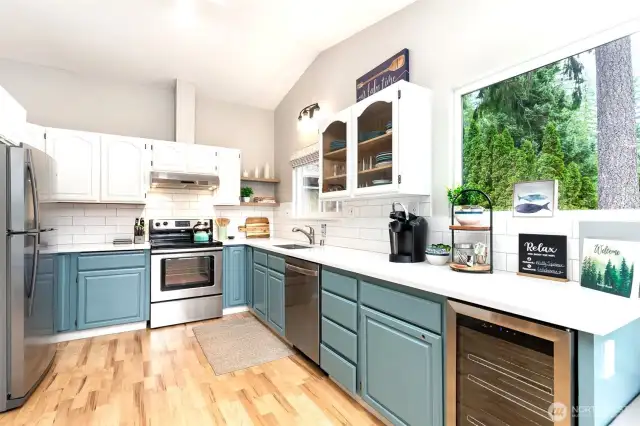 Extended kitchen with 2nd beverage fridge