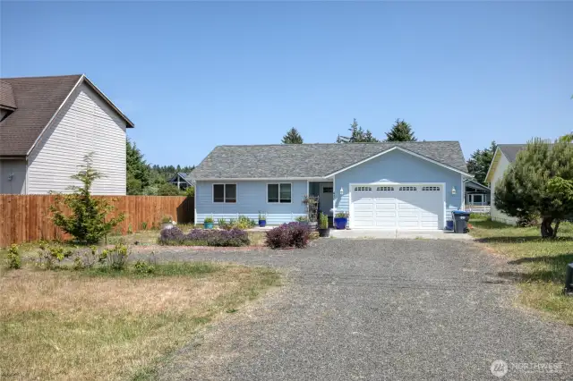 Welcome home! Long driveway for your toys/RV