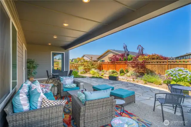 Imagine enjoying your morning coffee or an evening beverage in this lovely space!