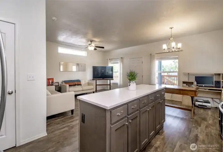 Fabulous chefs kitchen with modern finishes