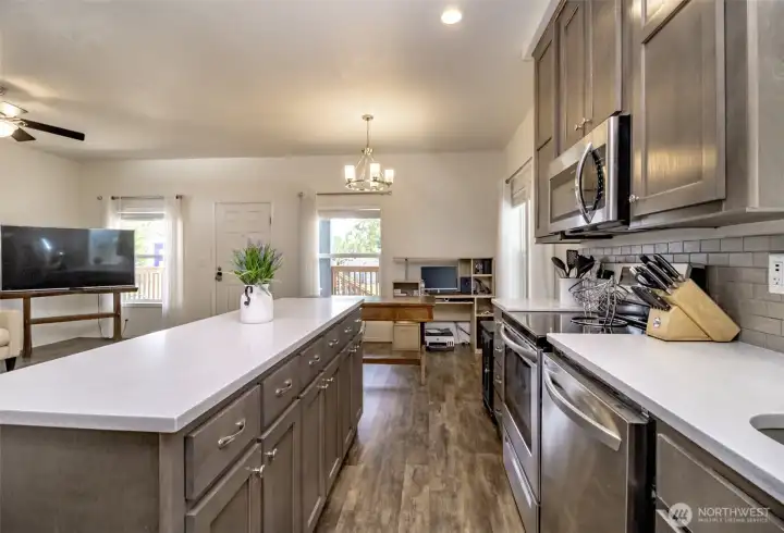 Fabulous chefs kitchen with modern finishes