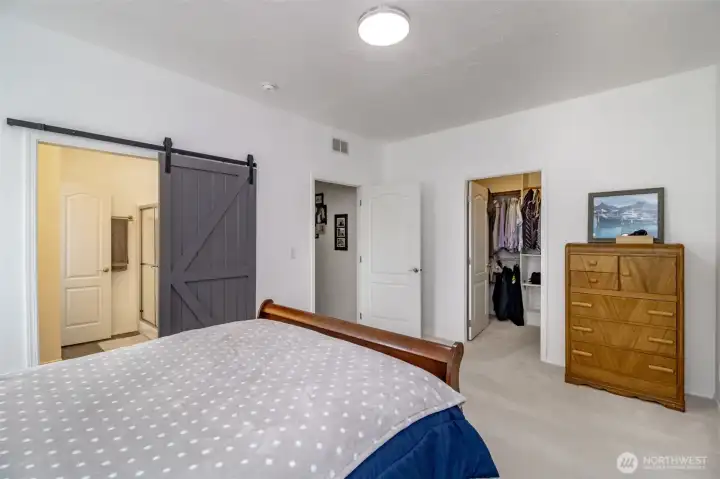 Primary Suite with en Suite Bathroom & Walk in Closet