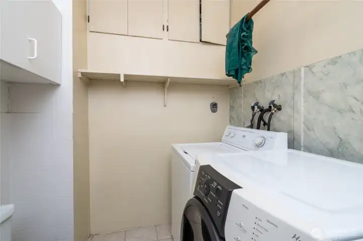 1/4 Bath/Utility Room off of Kitchen