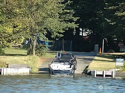 Boat launch membership option at Lake Forest Park Civic Club.
