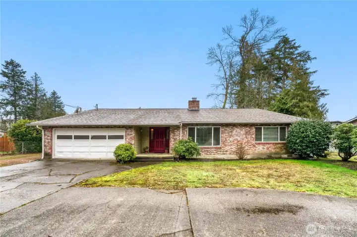 1st time on the market.  Custom built Rambler.