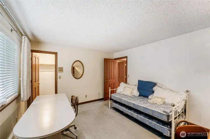 2nd guest bedroom with walk-in closet