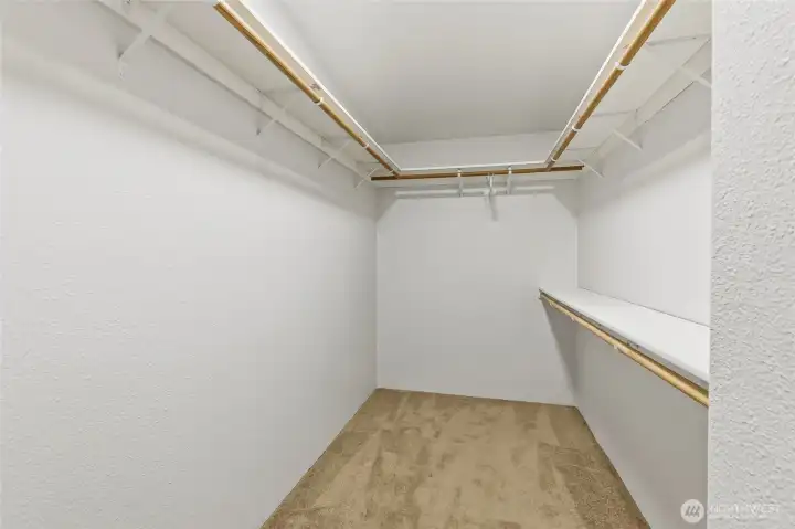 Master walking closet