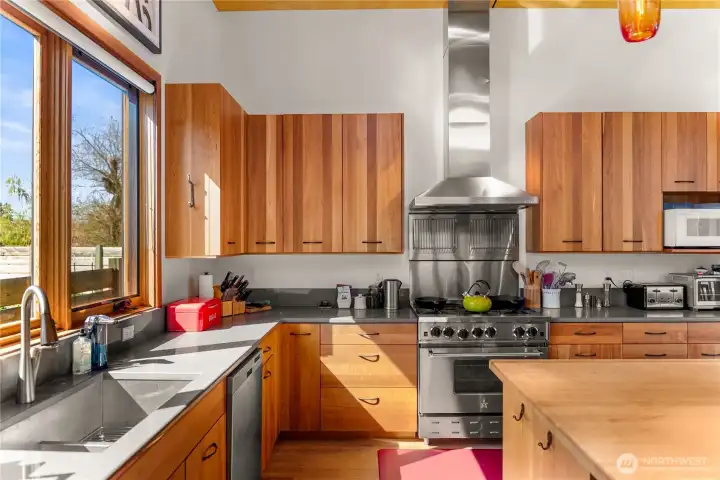 Spacious, high-quality and bright...this kitchen is every chef's dream!