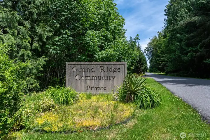 Welcome Home to Grand Ridge Community in Issaquah! Welcome Home to Grand Ridge Community in Issaquah!