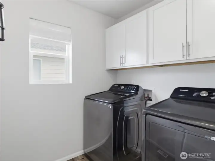 Upstairs laundry room- next to all bedrooms! Upstairs laundry room- next to all bedrooms!