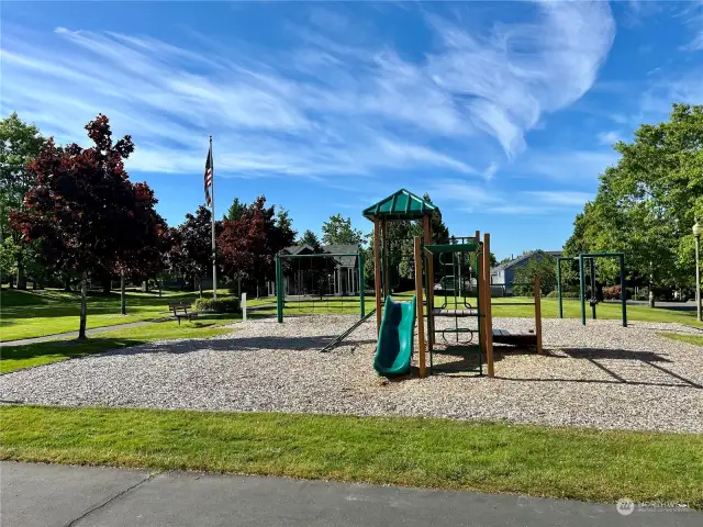Heritage Parks community play ground and park