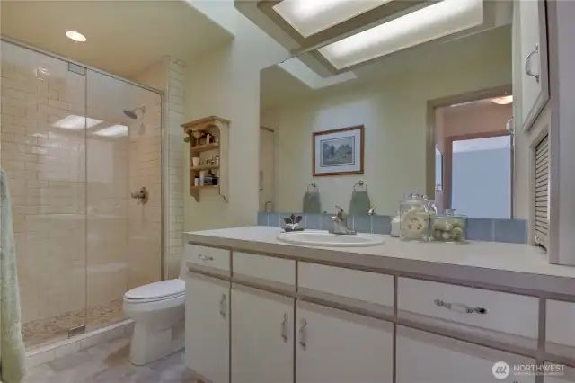 Upstairs 3/4 Bath