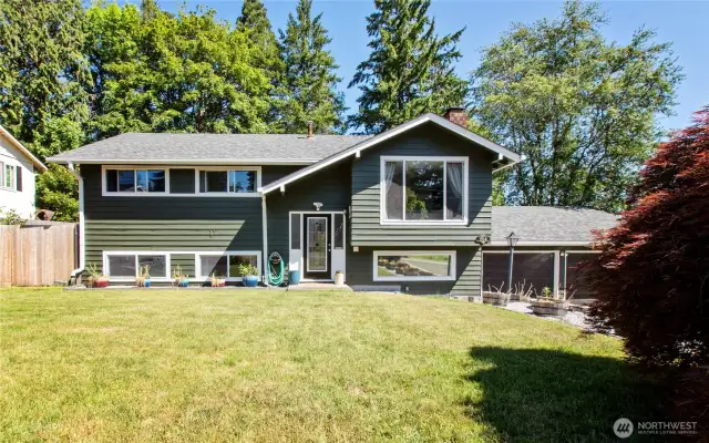 Front of Home with 2 Car Garage