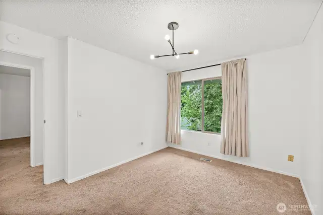 upper floor bedroom2