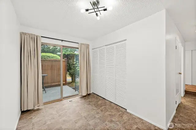 Cozy breakfast bar and additional storage space with easy access to the outdoor patio—ideal for casual dining and entertaining.