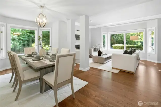 Wonderful flowing floorplan with adjacent spaces that work.