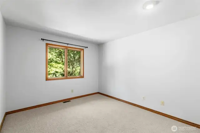 Bed 2 w/closet not pictured