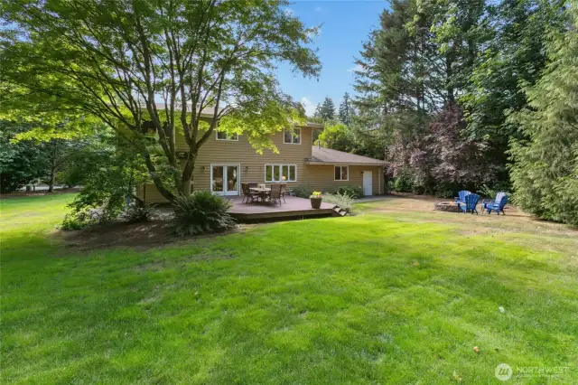 Large flat sunny lawns perfect for dogs or summer play.