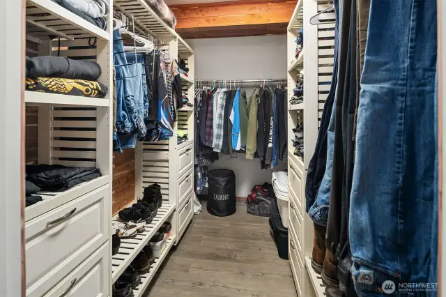 Walk in closet