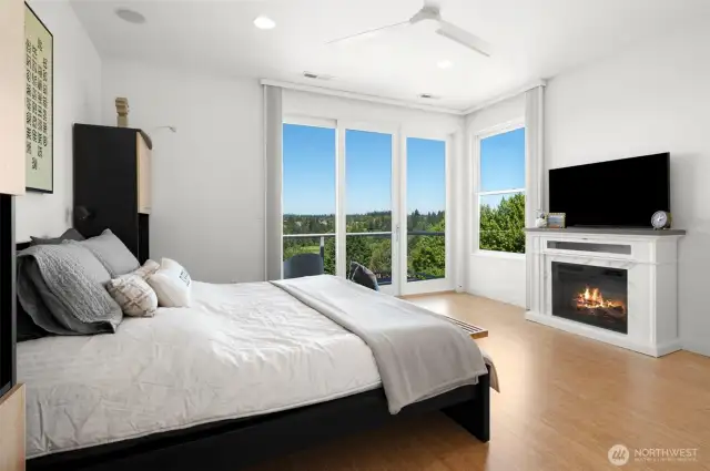 Owner's Suite Bedroom - Upper
