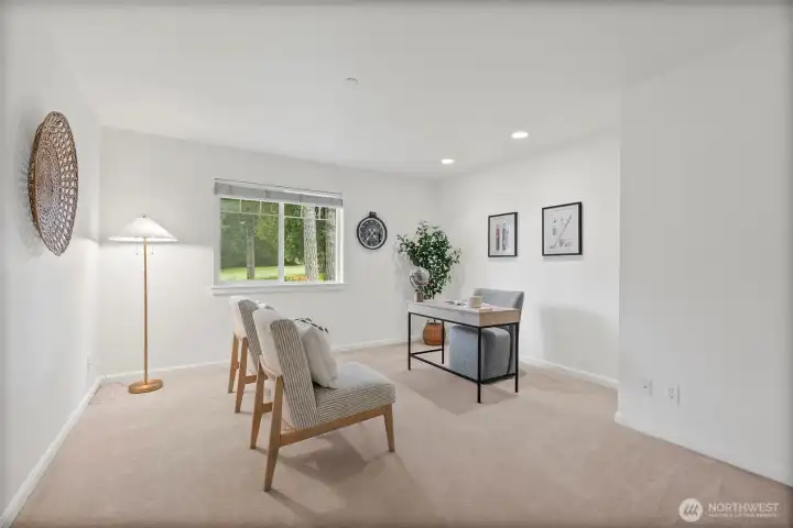 Spacious Den or possible 3rd bedroom