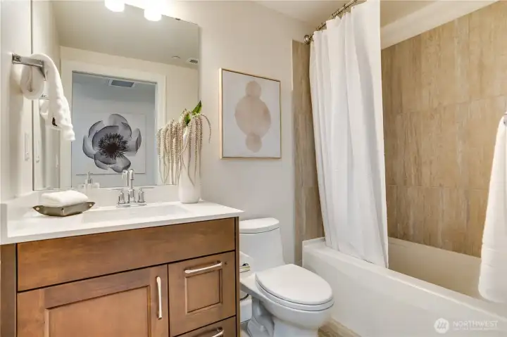 Full bathroom next to the second bedroom.