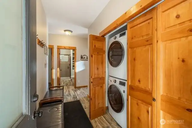 washer and dryer stay with home