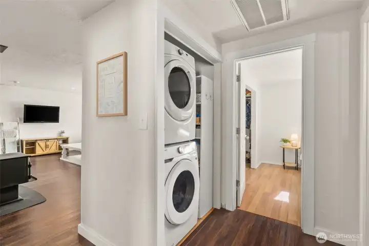 Washer & dryer with storage