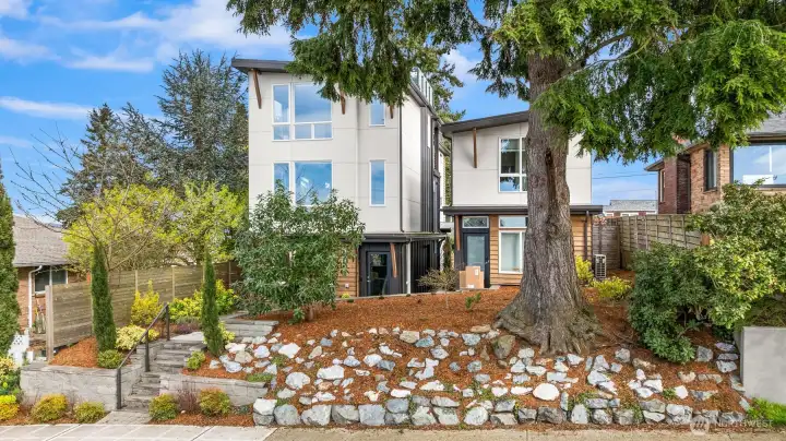A standout from the typical West Seattle townhome crowd, this 2022-built view Gatewood home offers something rare: it simply does not feel like a typical congested townhome community. Blending beautifully into a streetscape of established single-family homes, it feels more special, residential, and elevated than buyers usually expect. A standout from the typical West Seattle townhome crowd, this 2022-built view Gatewood home offers something rare: it simply does not feel like a typical congested townhome community. Blending beautifully into a streetscape of established single-family homes, it feels more special, residential, and elevated than buyers usually expect.