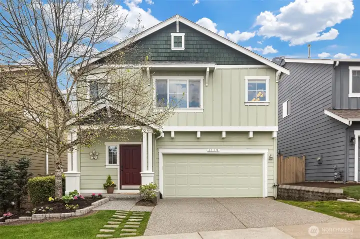 Storybook curb appeal meets classic Northwest Craftsman charm in this beautifully presented Bothell home. From the welcoming front porch to the manicured grounds and timeless architectural lines, every detail invites you in. Warm, light-filled living and a thoughtful floorplan offer comfort and functionality, while the neighborhood setting provides the lifestyle buyers seek. A home with presence, charm, and everyday ease—one that feels special from the moment you arrive.